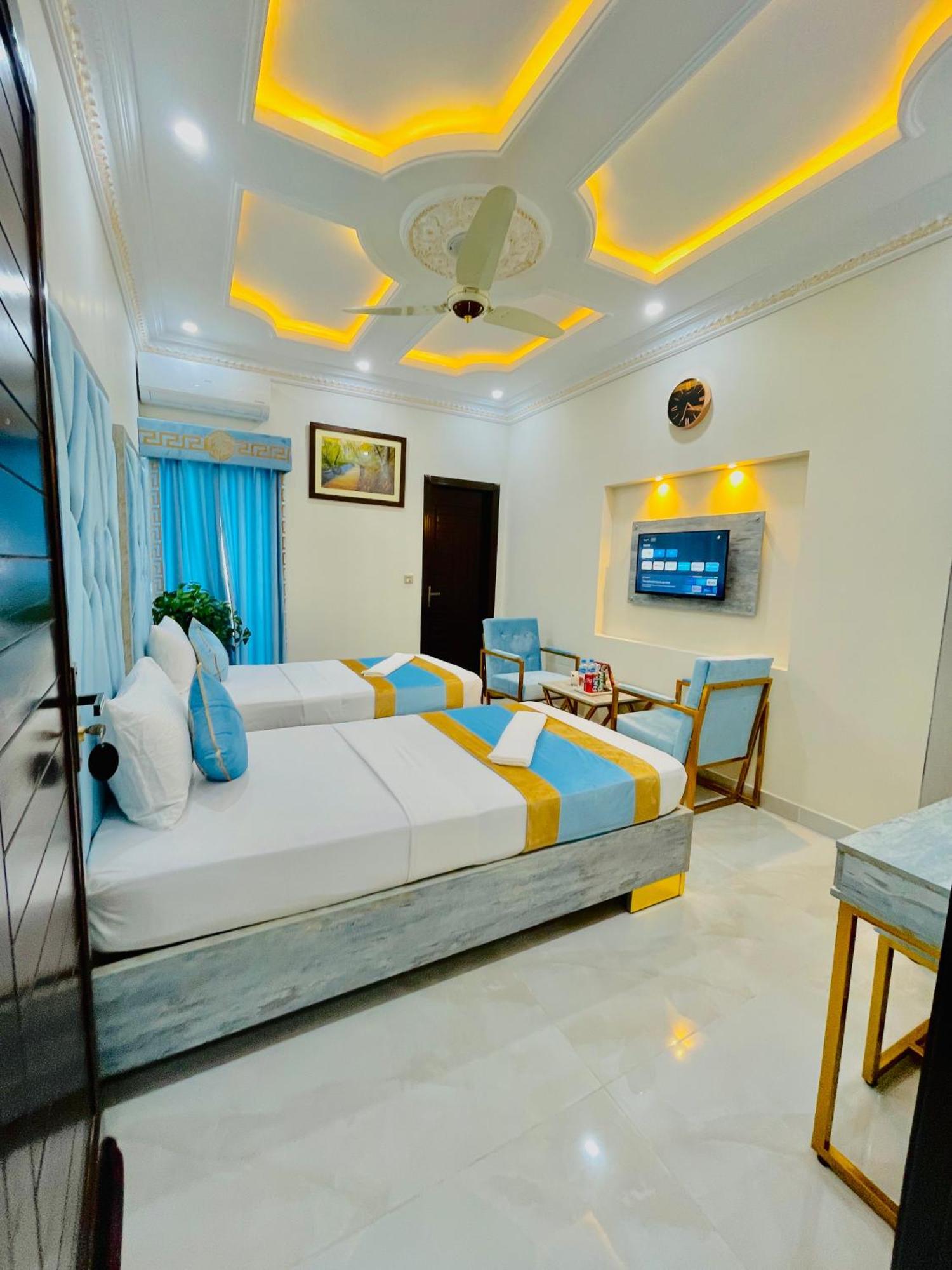 Hotel Crown لاهور المظهر الخارجي الصورة